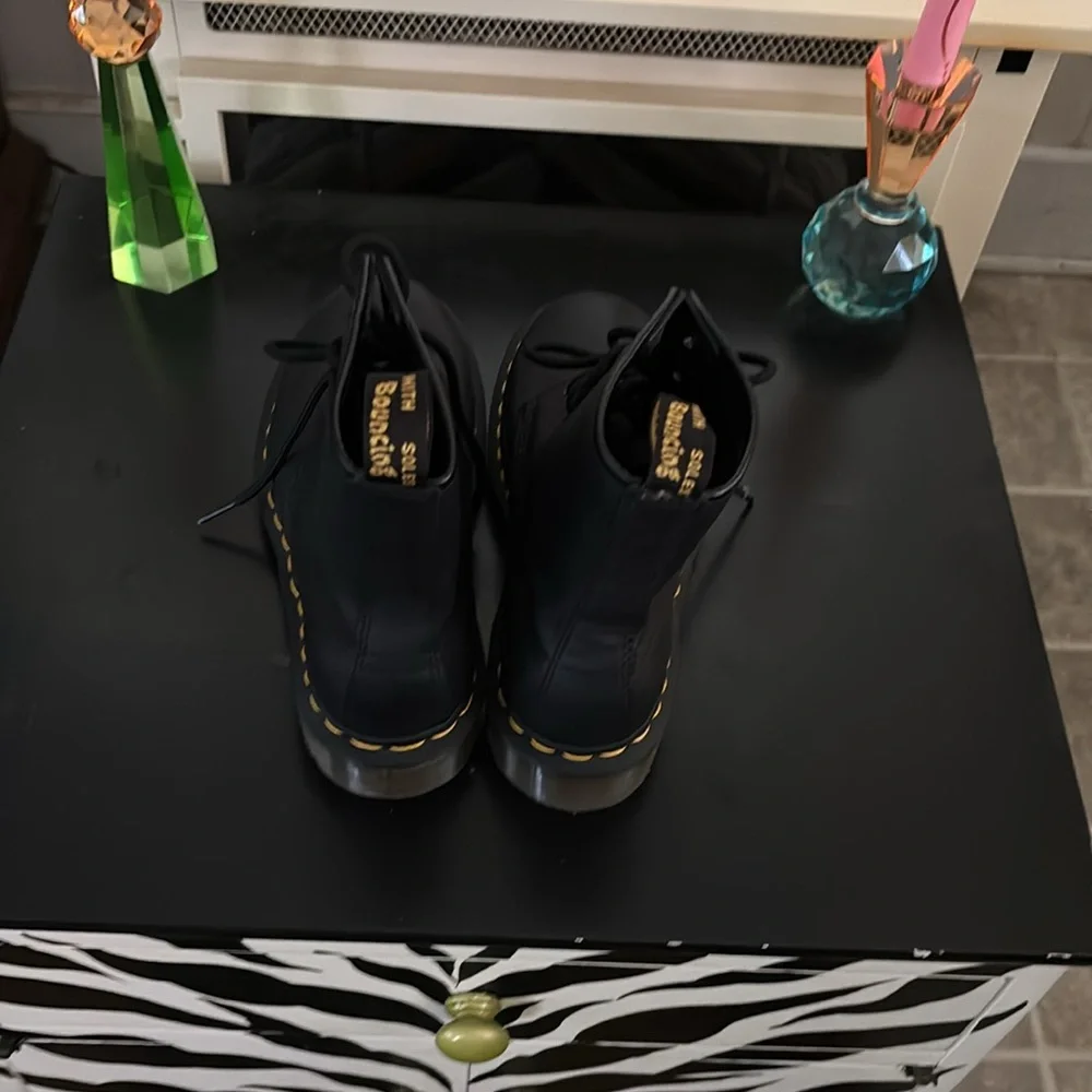 Dr. Marten’s black combat boots,The Original! US5 - Picture 3 of 7
